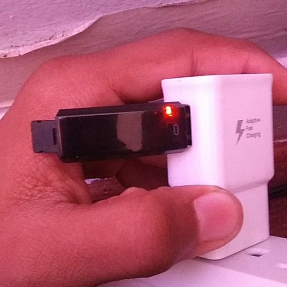 Fibit watch - Picture 9 of 9